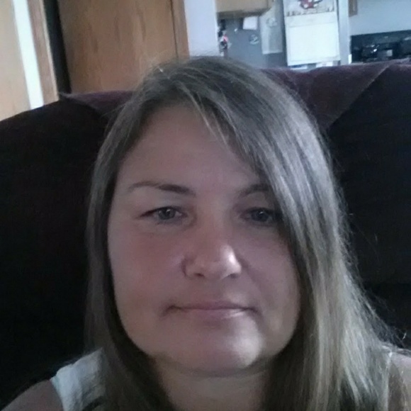 Meet your Posher, Carol - Picture 2 of 7